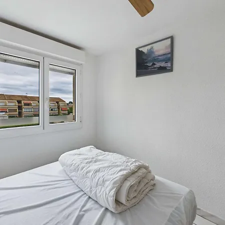 Climatise Pour 6 Avec Piscine, Terrasse Et Parking Pres De La - Fr-1-326-793 *